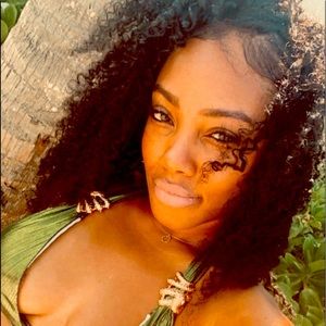 Meet your Posher, Tiffany